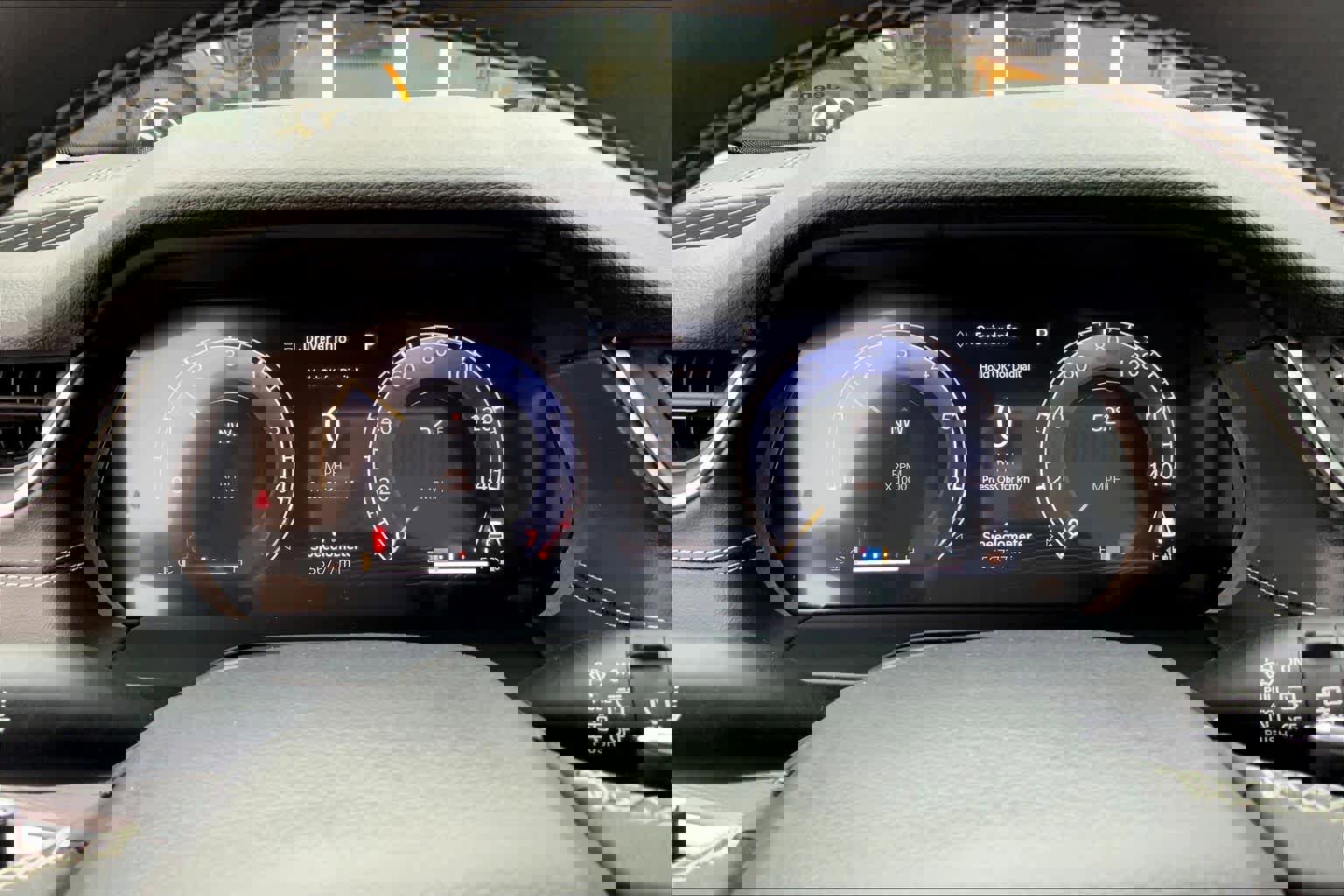 Used 2023 Jeep Grand Cherokee L Laredo image 23