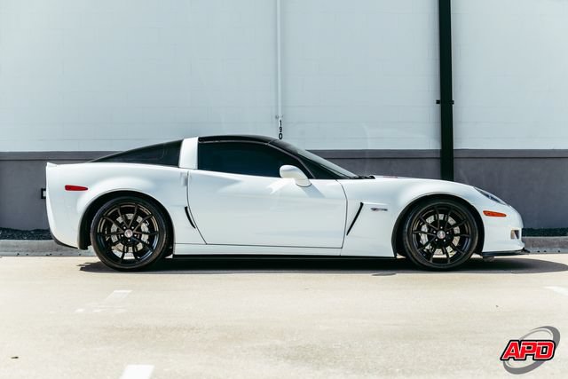Used 2013 Chevrolet Corvette Z06 w/ 3LZ Preferred Equipment Group RWD image 10