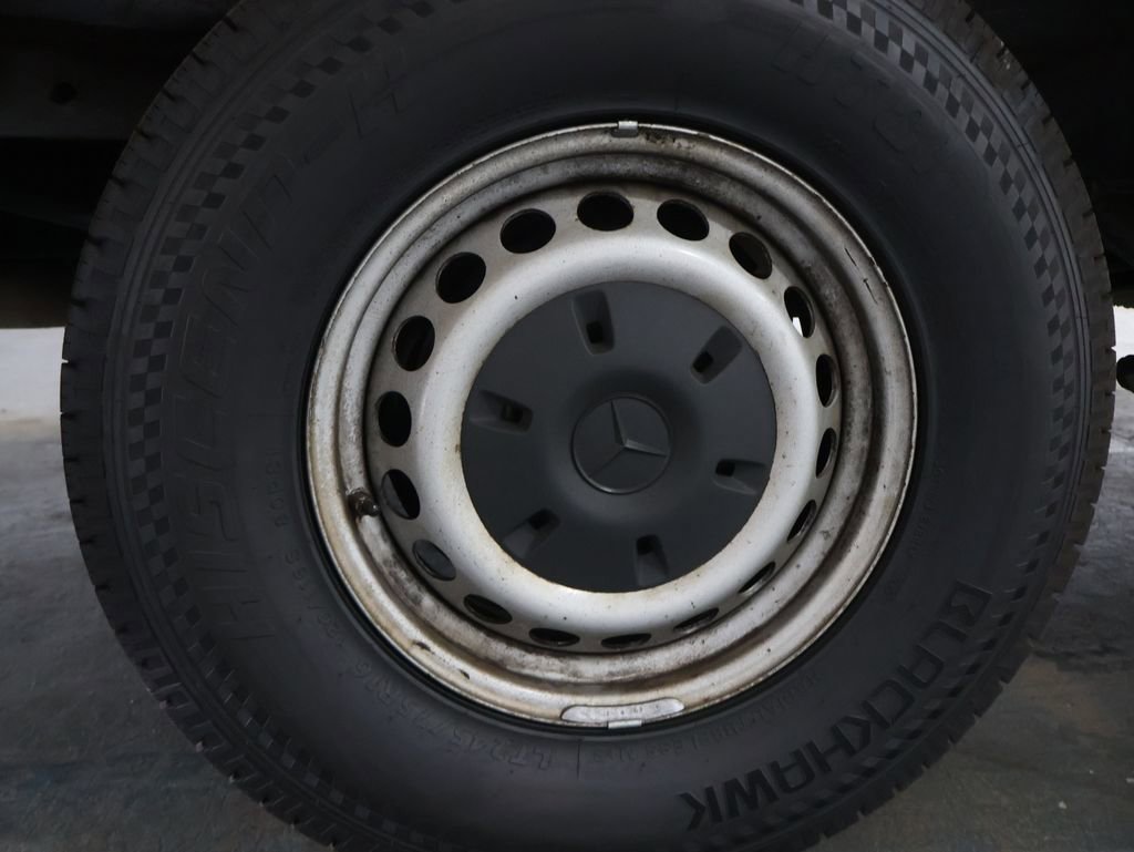 Used 2018 Mercedes-Benz Sprinter 2500 image 28