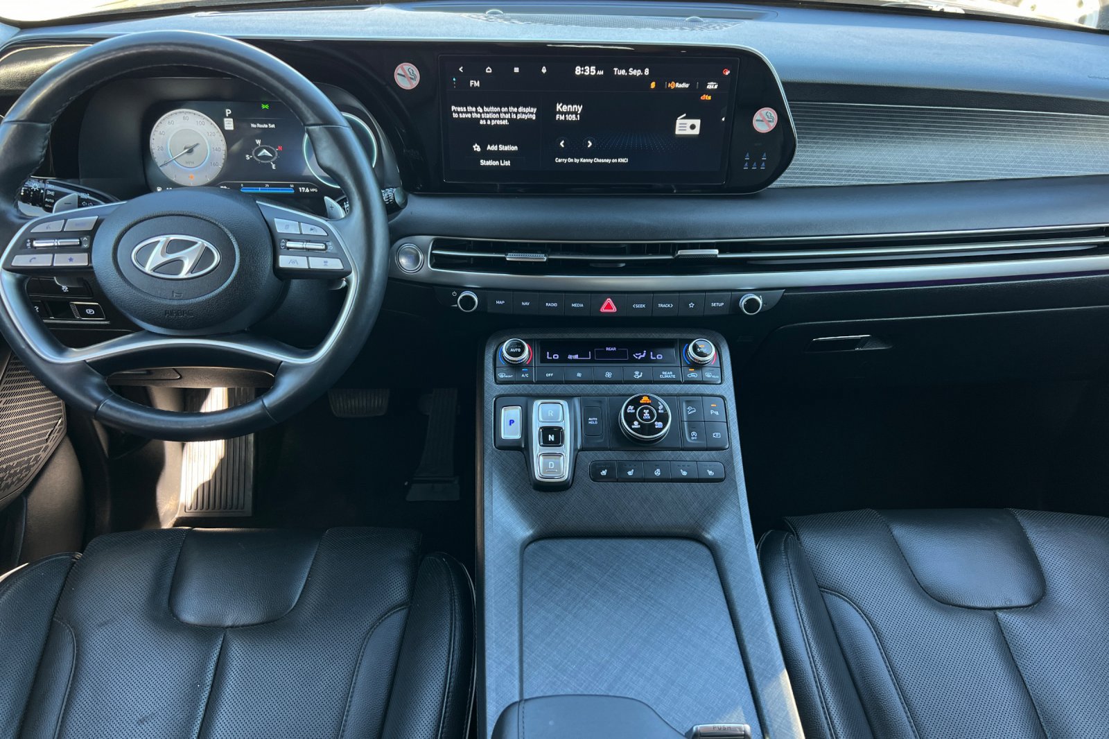 Used 2024 Hyundai Palisade Limited AWD/4WD image 13