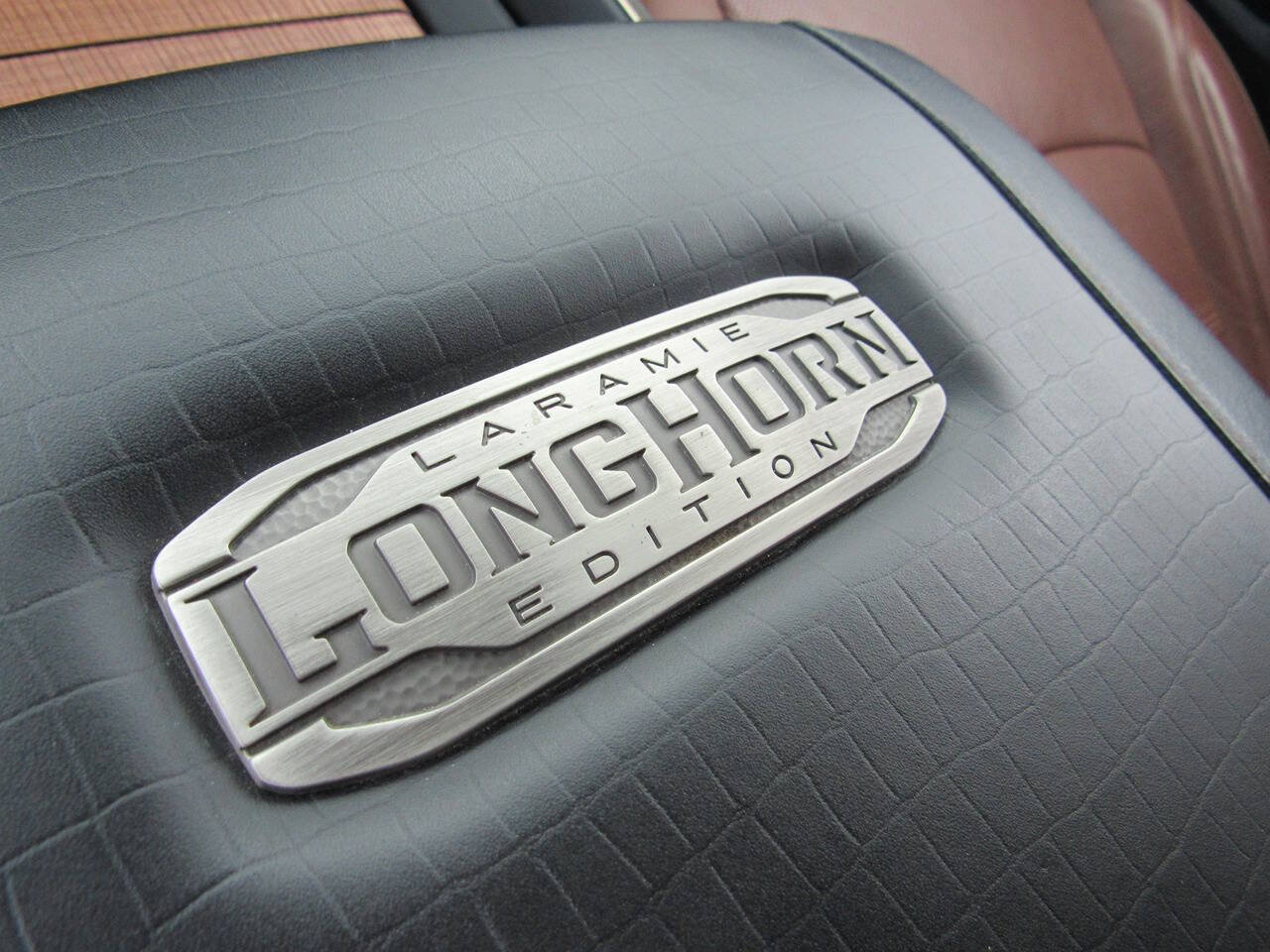 Used 2020 RAM 2500 Limited AWD/4WD image 40