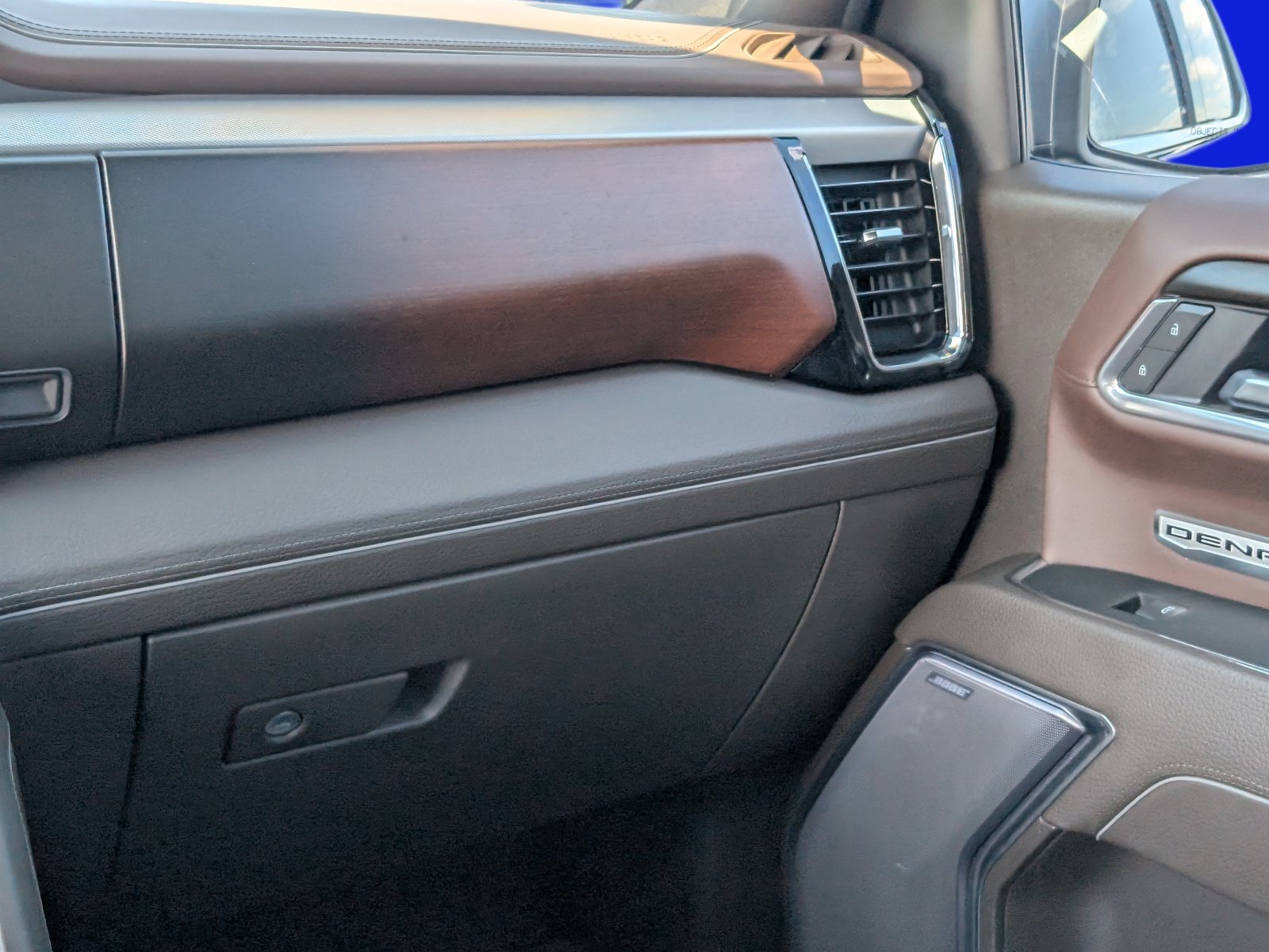 Used 2025 GMC Sierra 1500 Denali w/ Technology Package AWD/4WD image 20