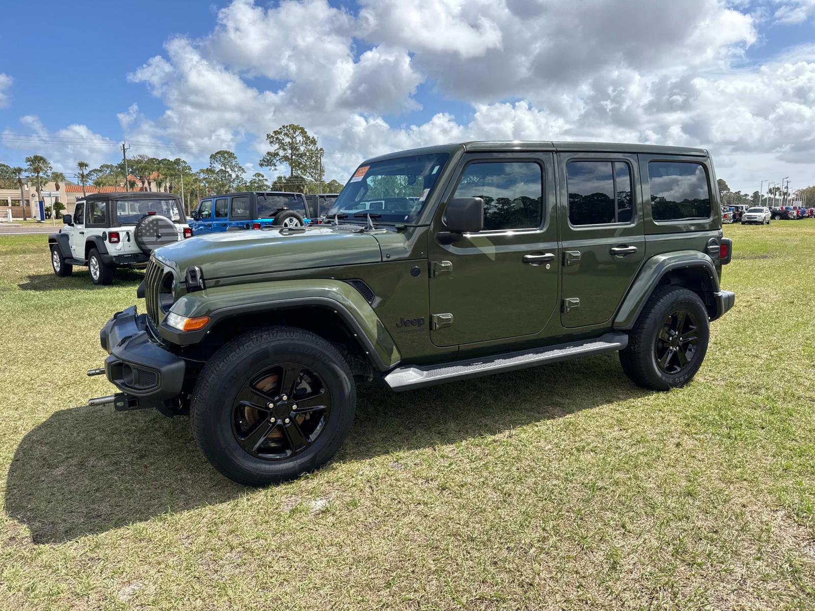 Certified 2021 Jeep Wrangler Unlimited Sahara AWD/4WD image 7