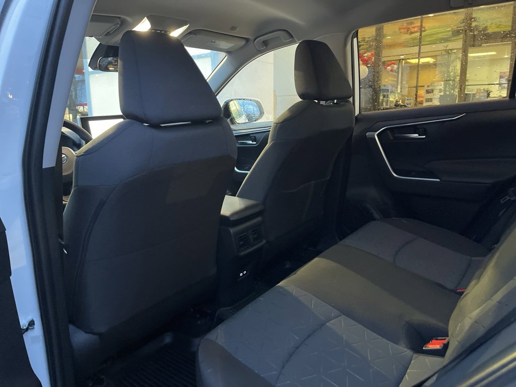 Used 2025 Toyota RAV4 XLE image 11