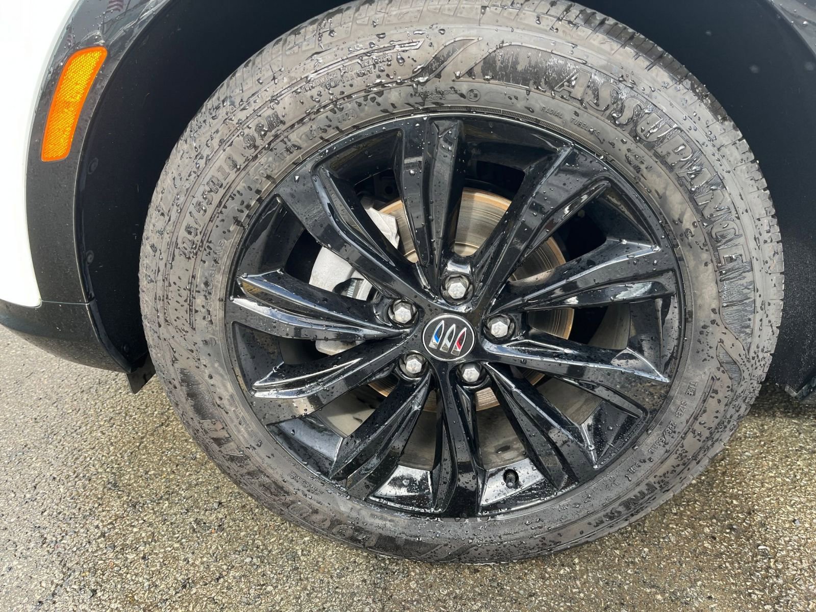 Used 2025 Buick Envista Sport Touring image 31