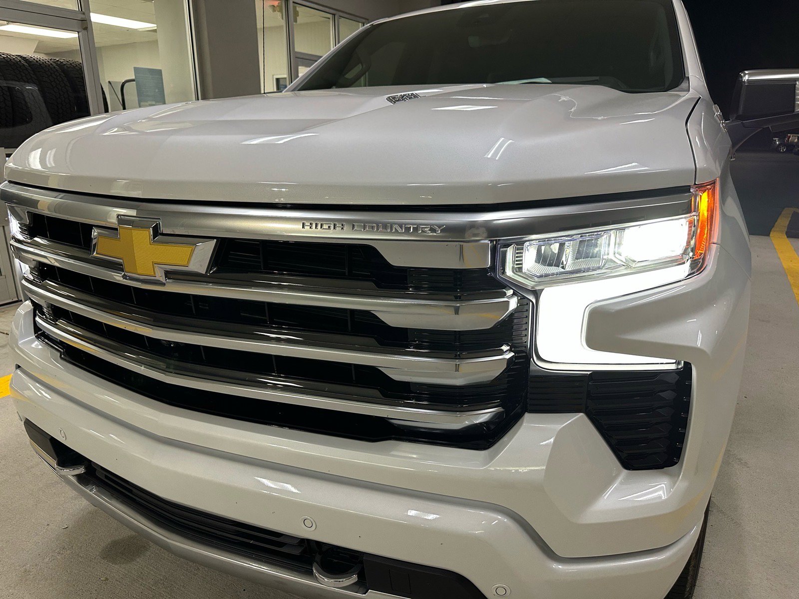 Used 2025 Chevrolet Silverado 1500 High Country w/ High Country Premium Package image 1