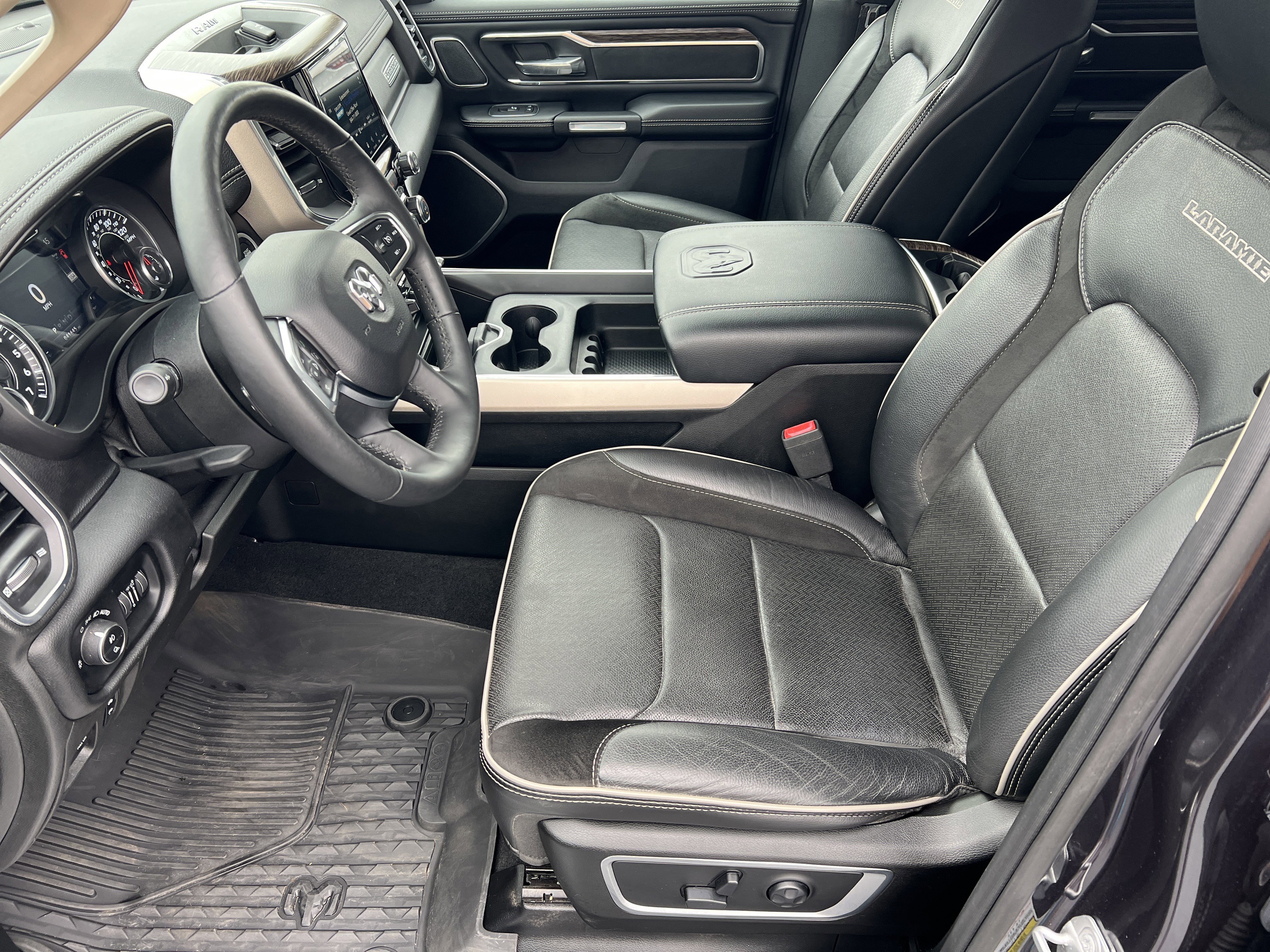 Used 2019 RAM 1500 Laramie image 9