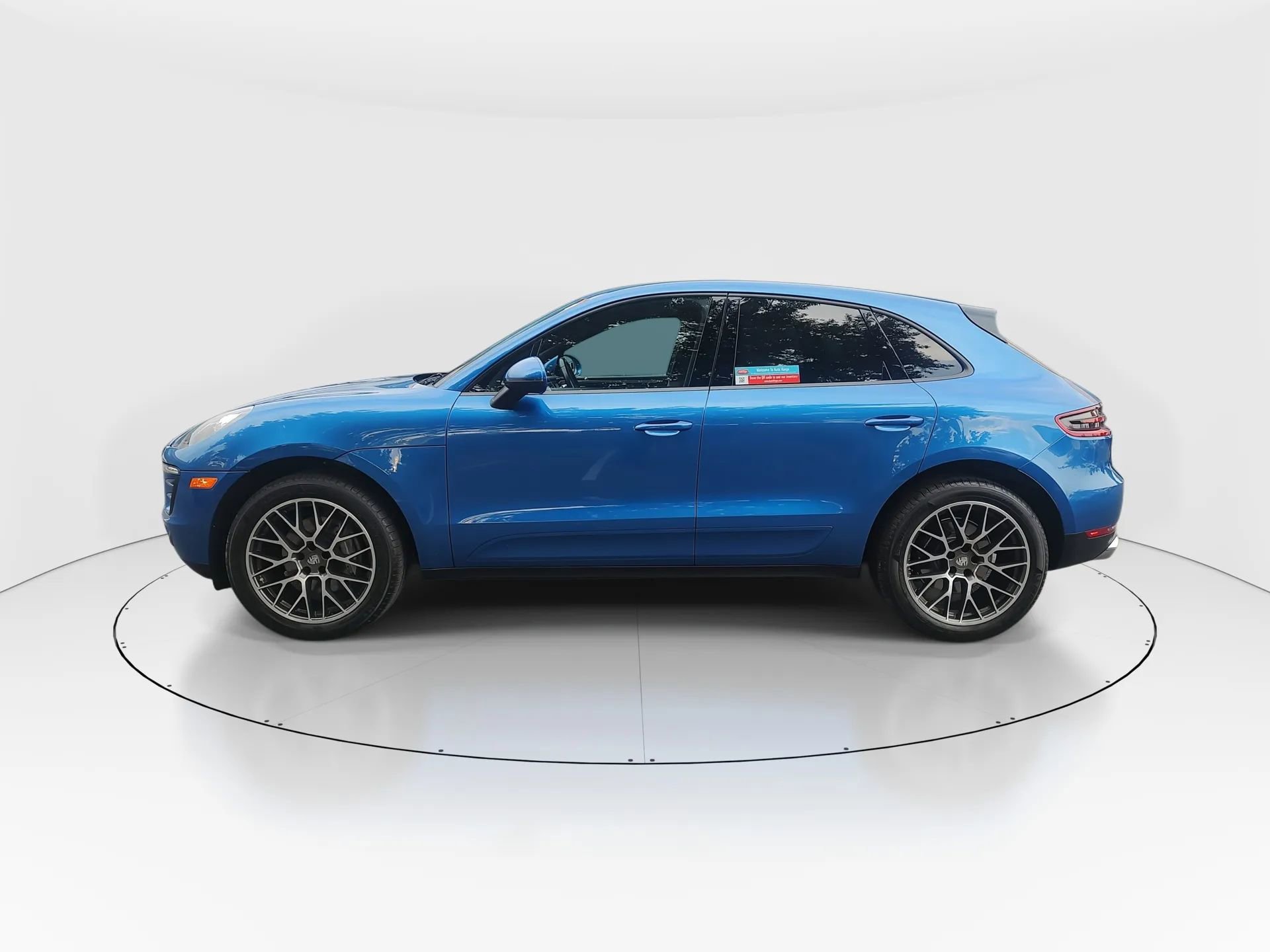 Used 2018 Porsche Macan Sport Edition image 5