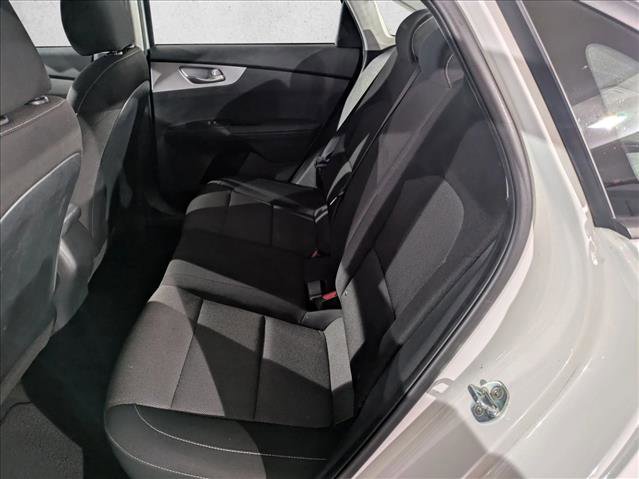 Used 2022 Kia Forte LXS image 19