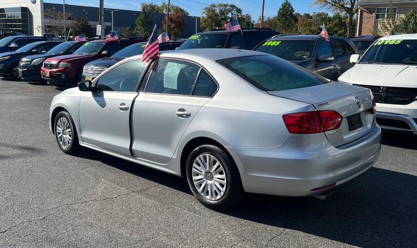 Used 2014 Volkswagen Jetta S FWD image 2