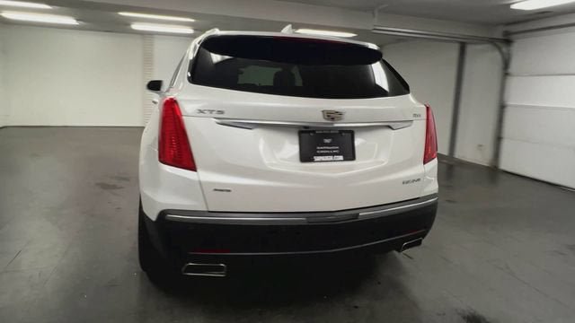 Certified 2018 Cadillac XT5 Luxury w/ Driver Awareness Package AWD/4WD image 7