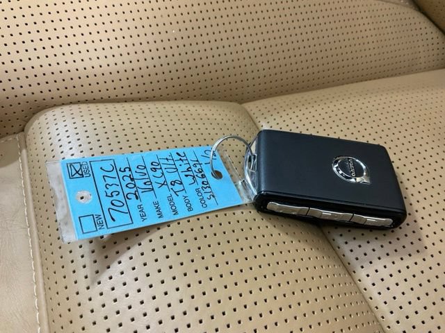 Certified 2025 Volvo XC90 T8 Ultra w/ Protection Package AWD/4WD image 50