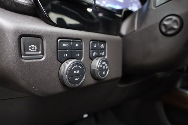 Used 2023 Chevrolet Silverado 1500 High Country w/ Max Trailering Package image 17