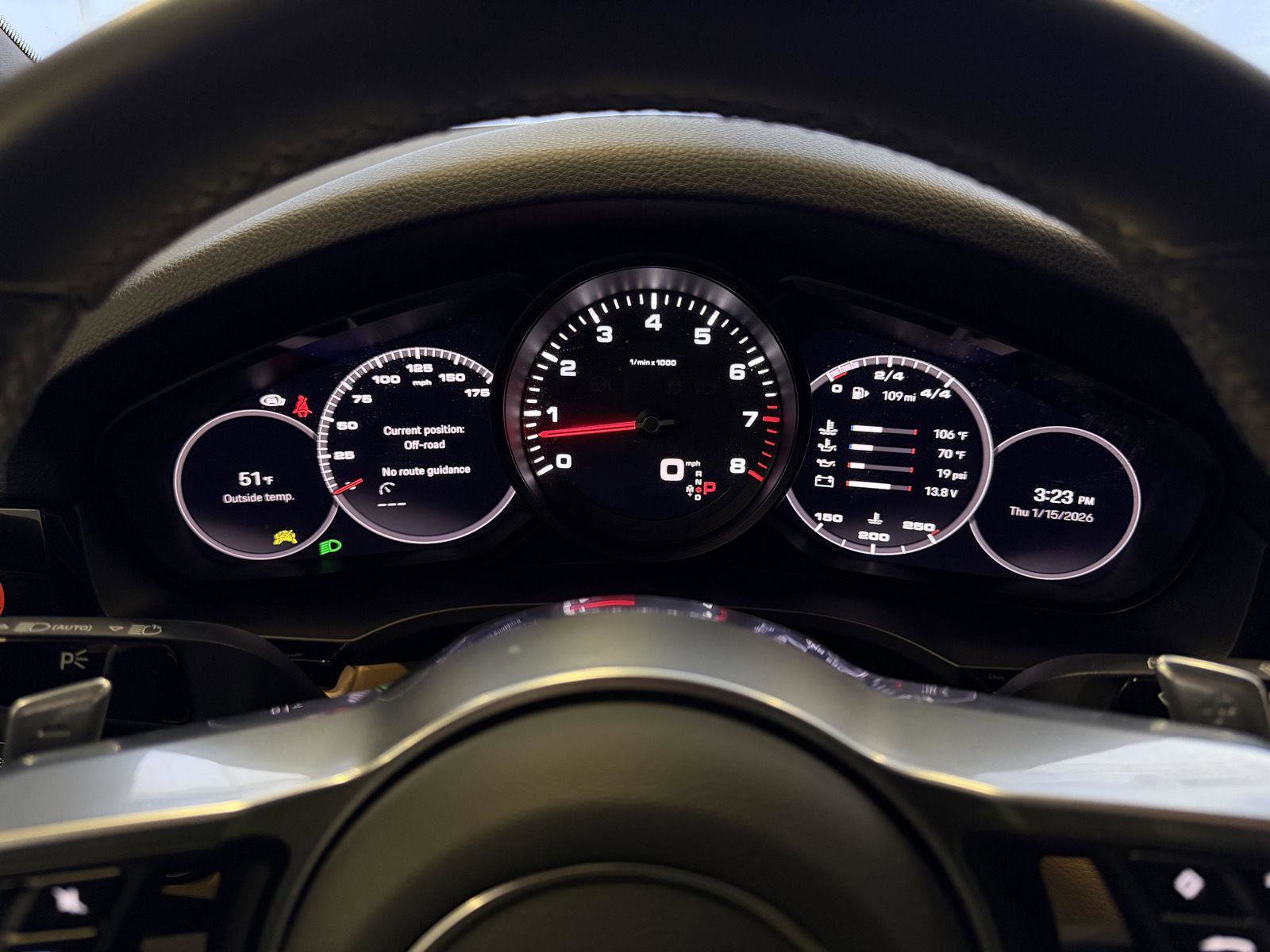 Certified 2022 Porsche Cayenne Platinum Edition image 19