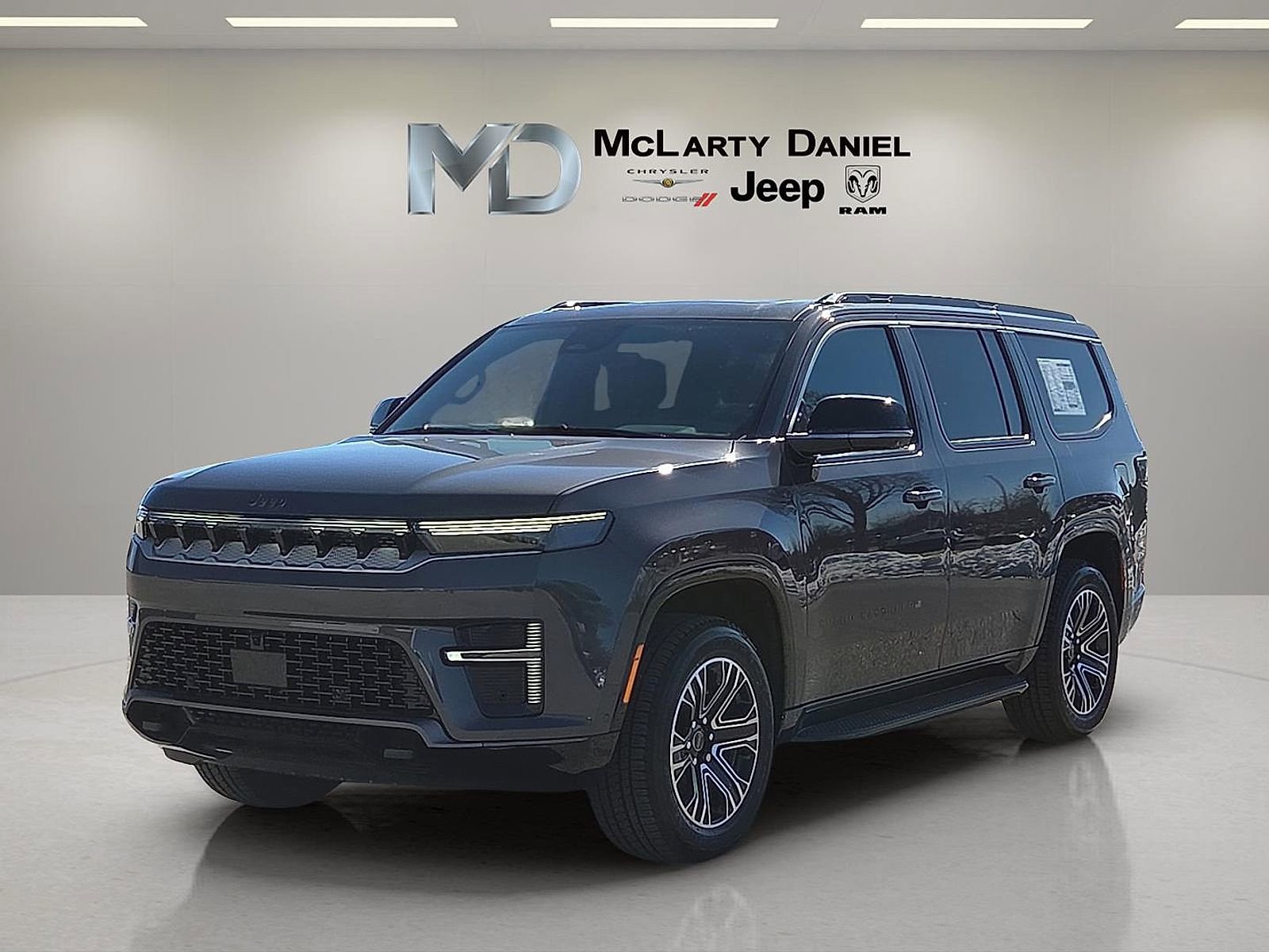 New 2026 Jeep Grand Wagoneer 4WD w/ Premium Group I image 2