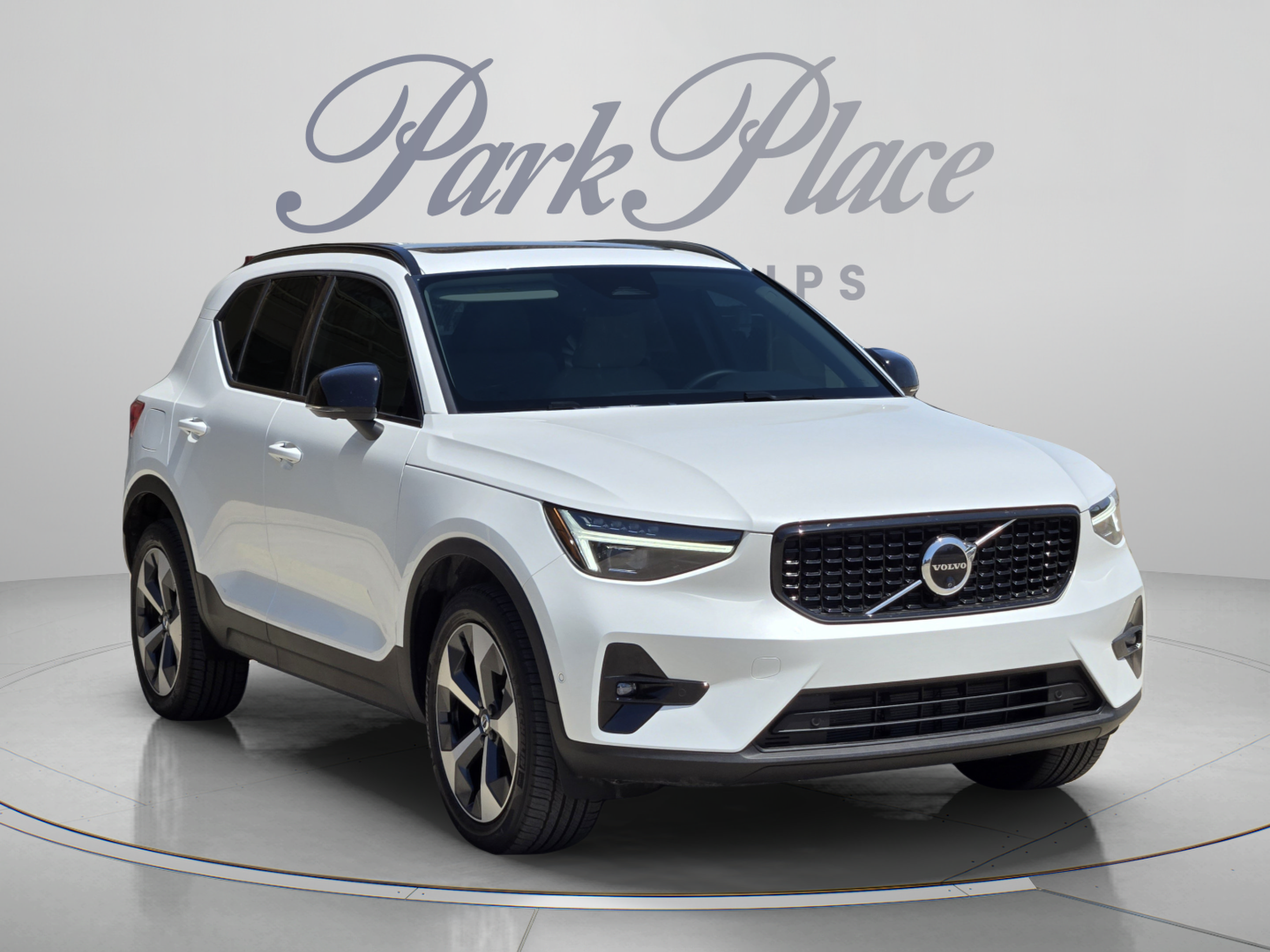 Certified 2026 Volvo XC40 B5 Plus w/ Protection Package Premier AWD/4WD image 8
