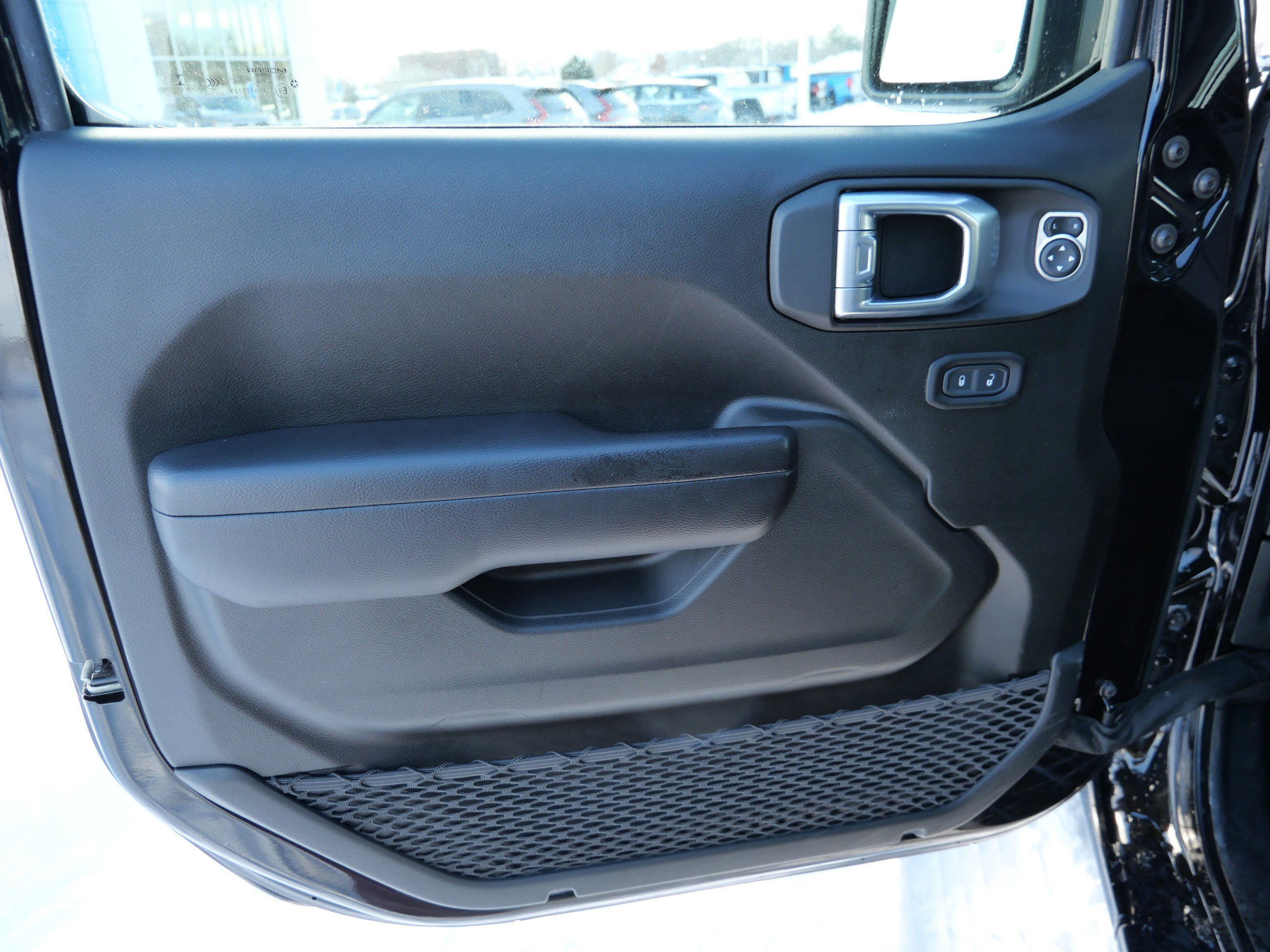 Used 2021 Jeep Wrangler Unlimited Sport image 23