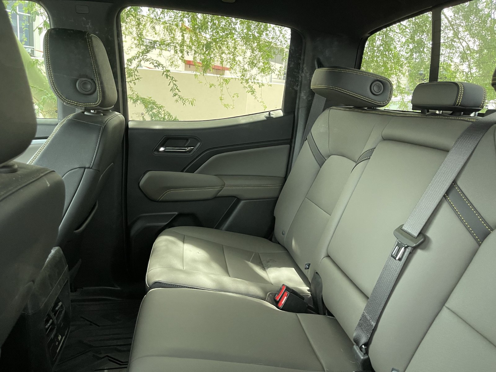 Used 2023 Chevrolet Colorado ZR2 w/ ZR2 Convenience Package III AWD/4WD image 10