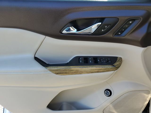 Used 2018 GMC Acadia Denali w/ Technology Package FWD image 16