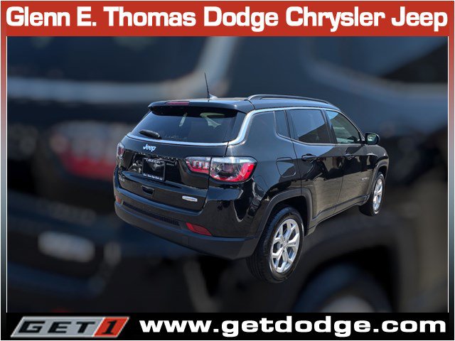 Certified 2024 Jeep Compass Latitude AWD/4WD image 9