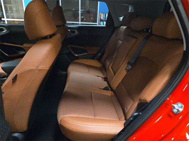 Used 2025 Kia Soul EX image 22