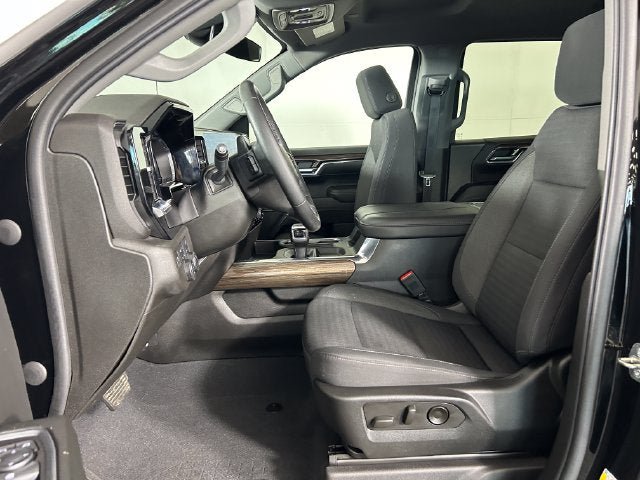 Used 2023 Chevrolet Silverado 1500 LT AWD/4WD image 11