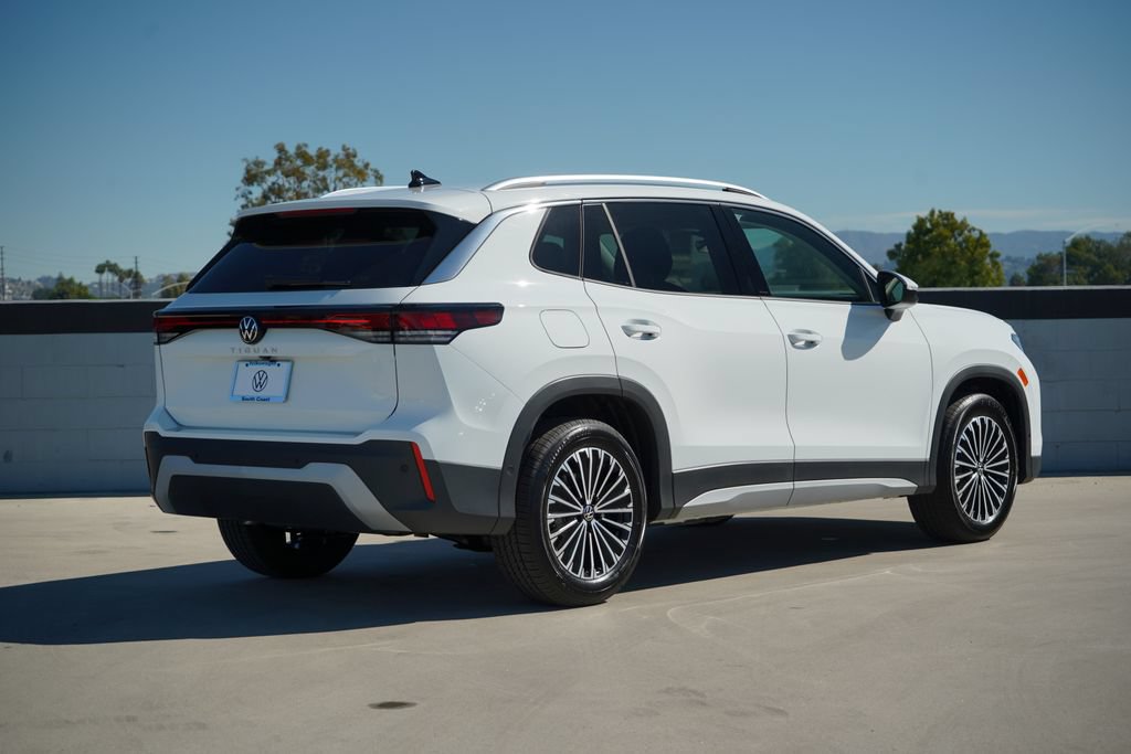 New 2026 Volkswagen Tiguan S FWD image 5