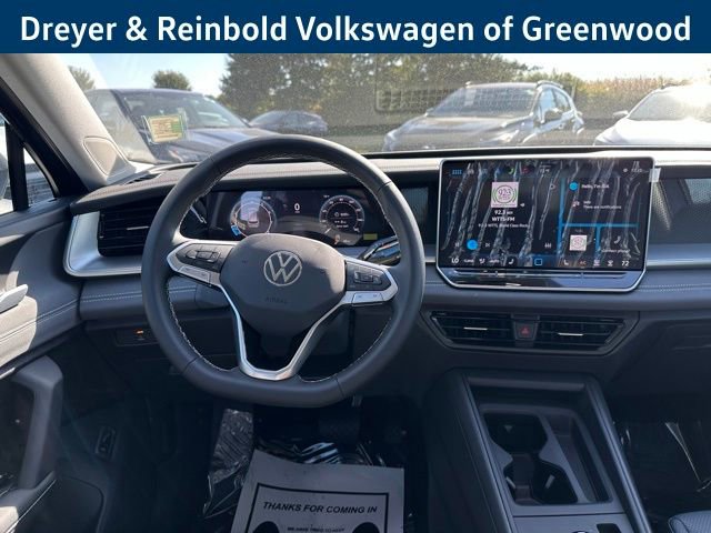 New 2025 Volkswagen Tiguan SE image 12