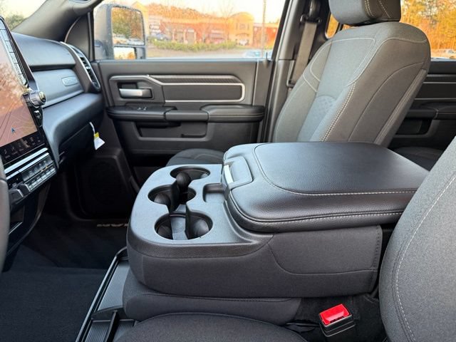 Used 2025 RAM 3500 Big Horn AWD/4WD image 22