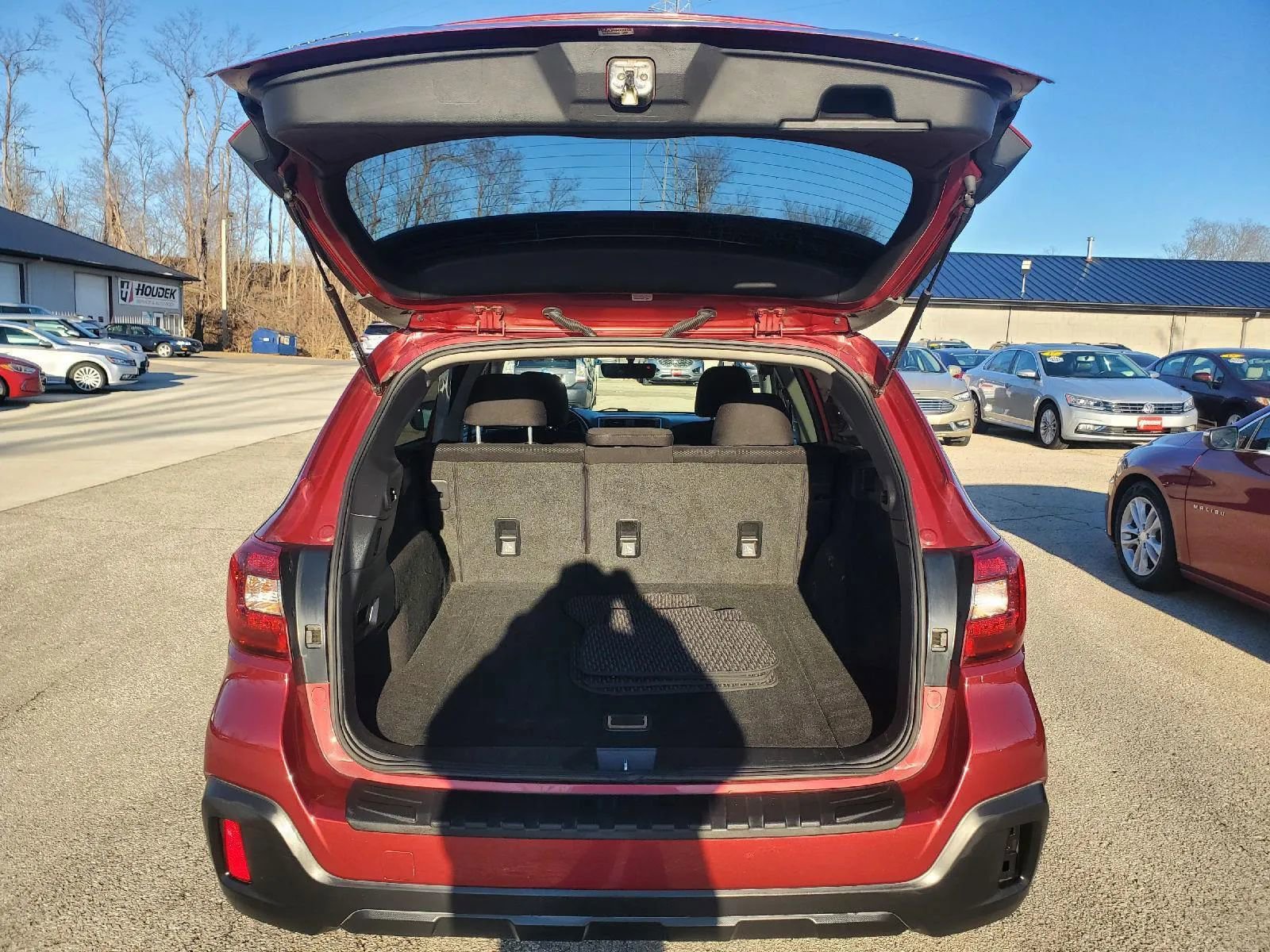 Used 2019 Subaru Outback 2.5i Premium image 18