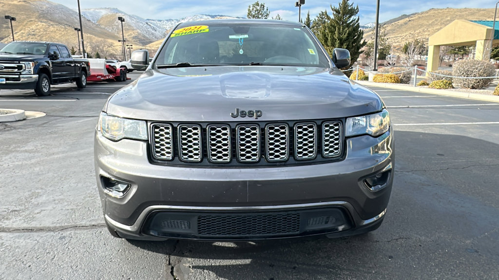 Used 2021 Jeep Grand Cherokee Laredo X image 8