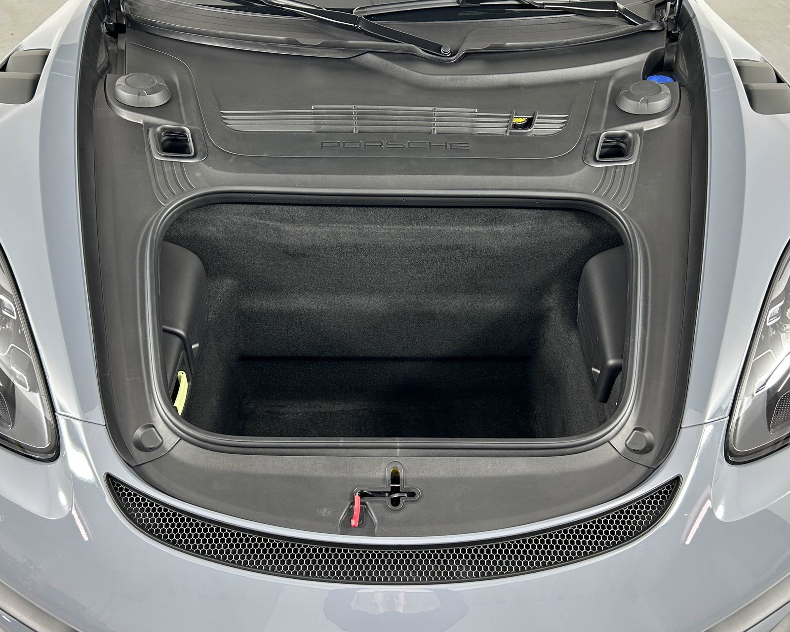 Certified 2025 Porsche 718 Cayman GT4 RS image 32