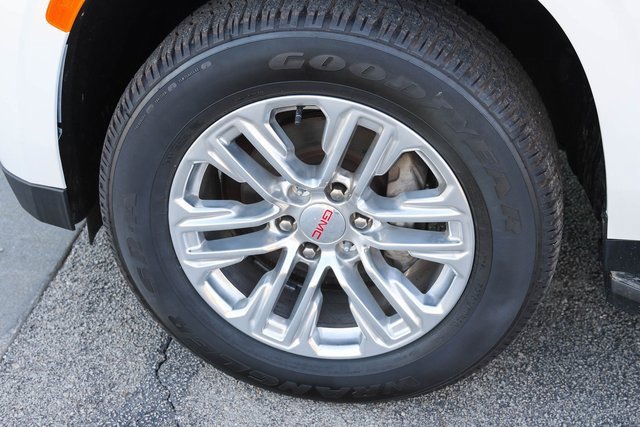 Used 2022 GMC Yukon XL SLT image 8