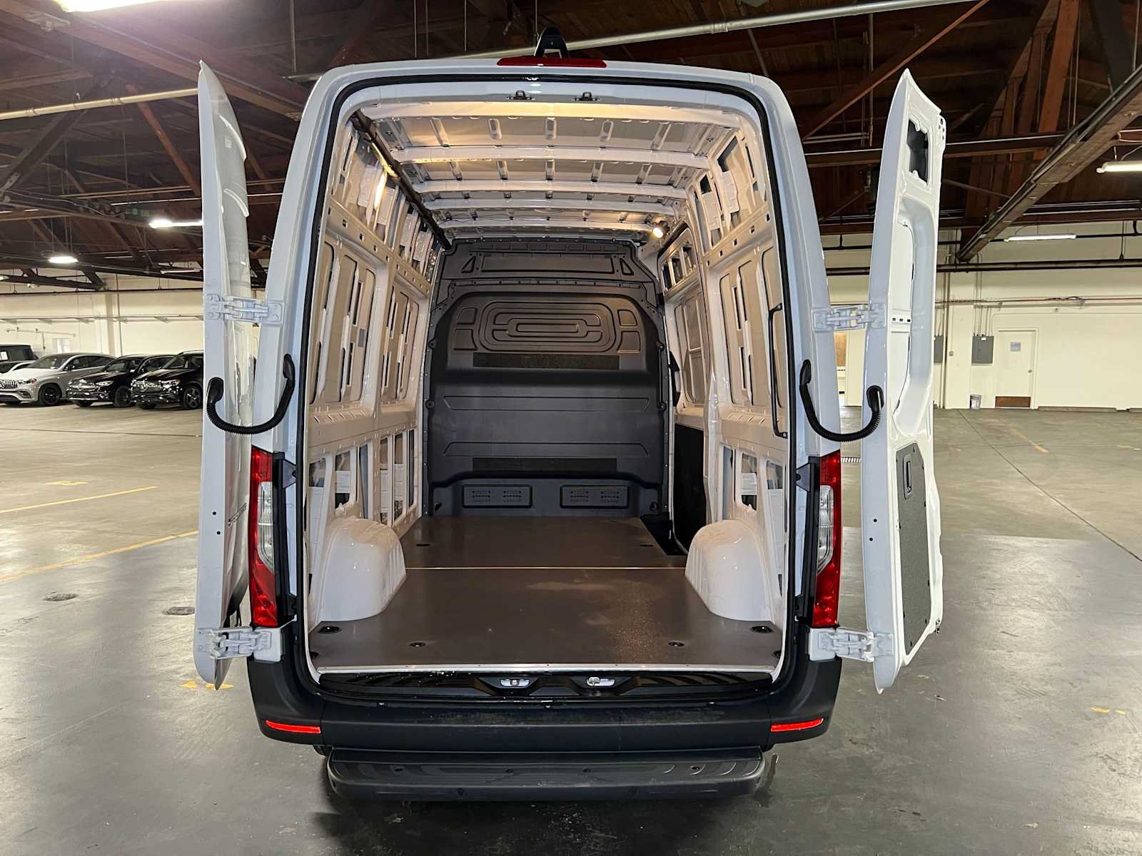 Used 2026 Mercedes-Benz Sprinter 2500 image 18