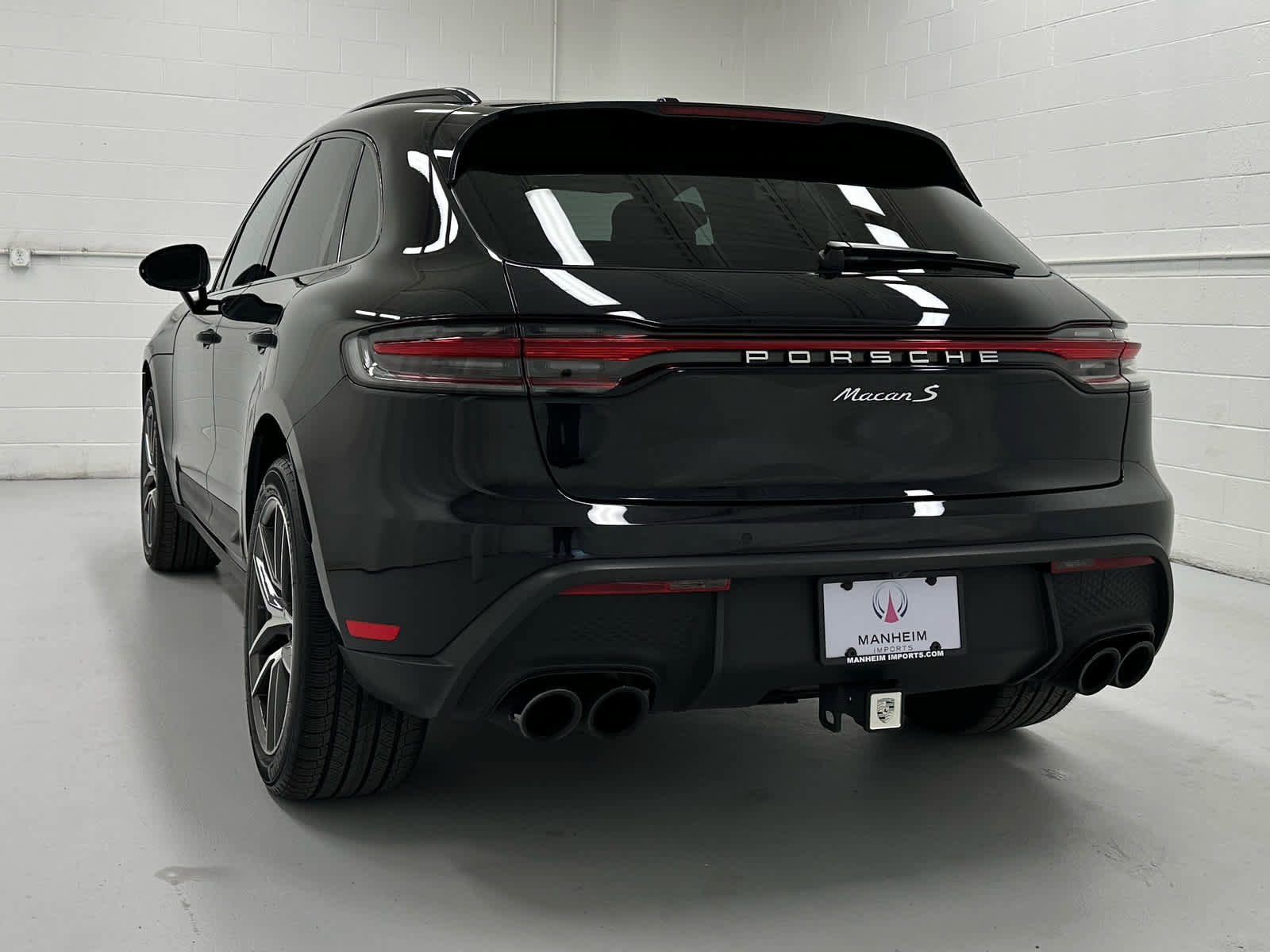 Used 2024 Porsche Macan S image 8