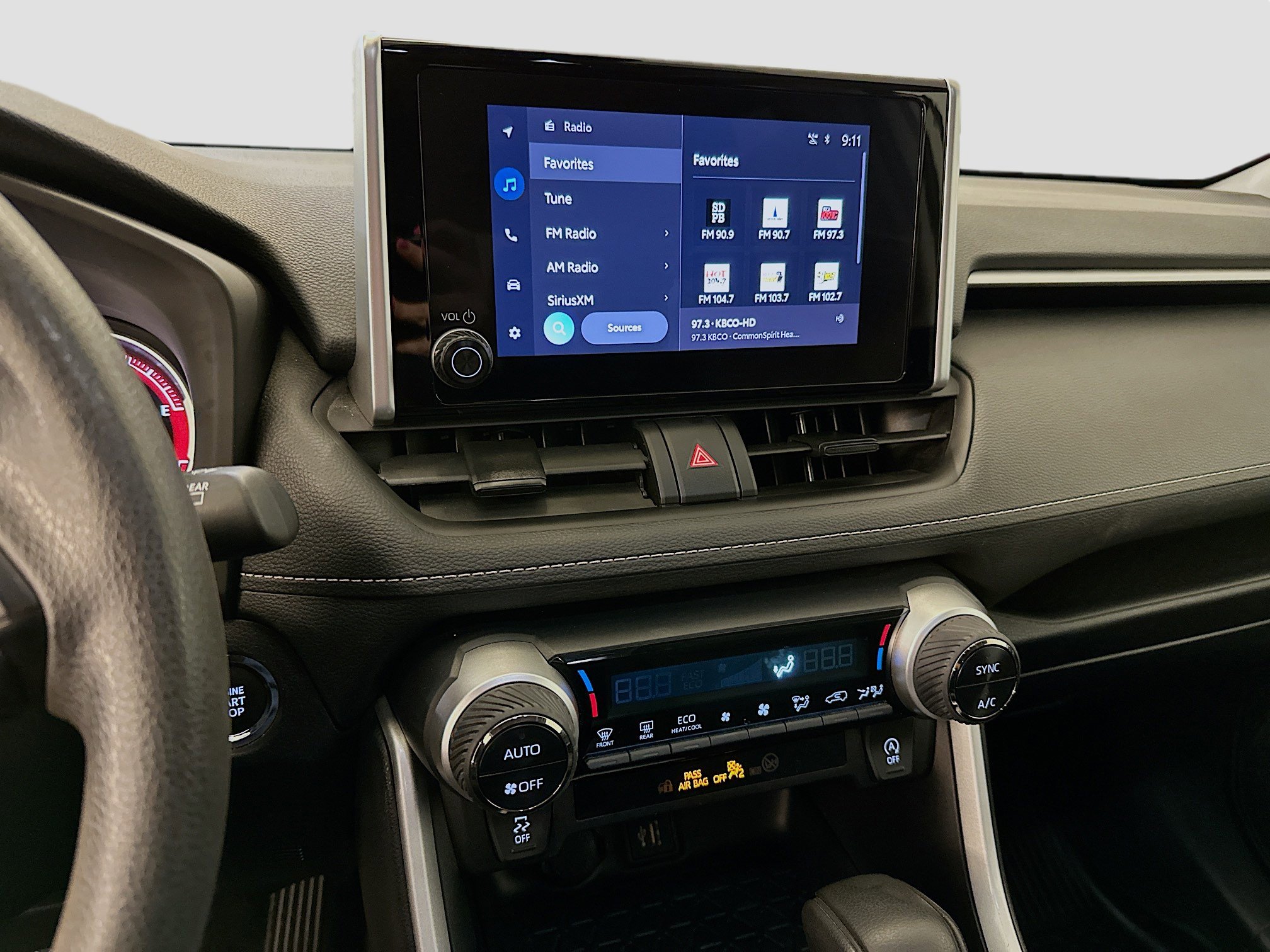 Used 2024 Toyota RAV4 XLE image 26