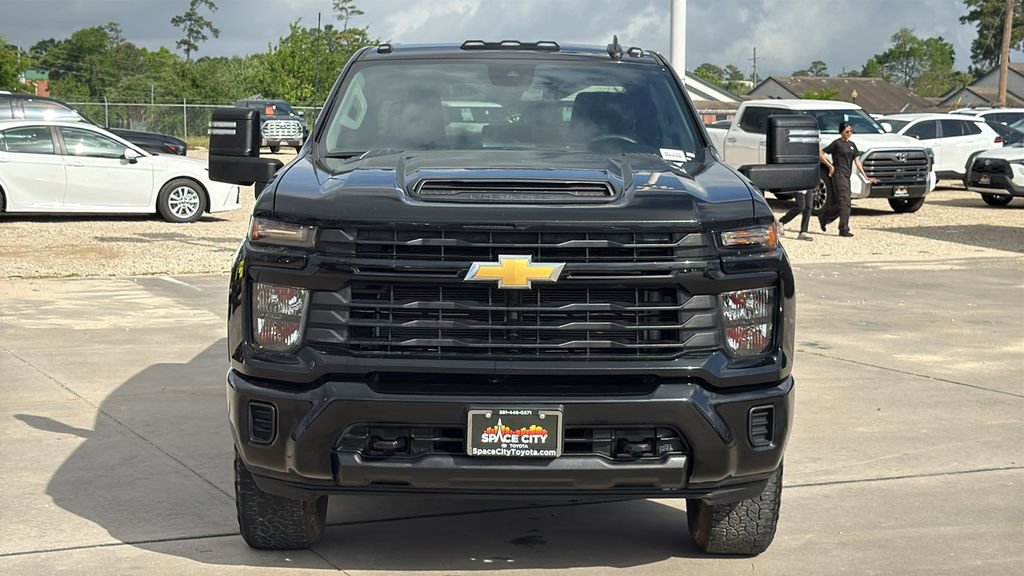 Used 2024 Chevrolet Silverado 2500 Custom w/ Custom Convenience Package image 8