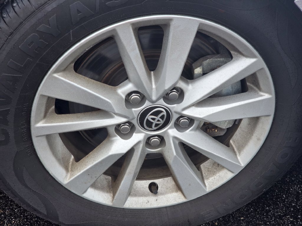Used 2025 Toyota Camry LE FWD image 8
