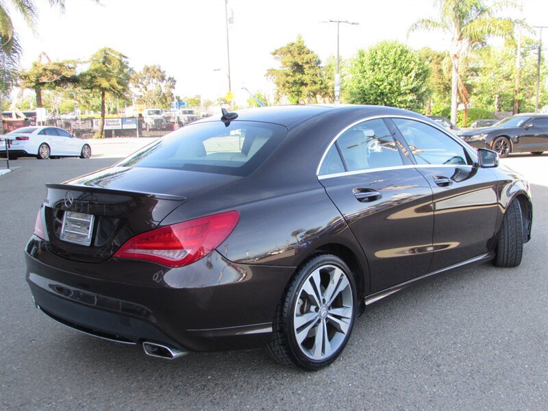 Used 2015 Mercedes-Benz CLA 250 image 8