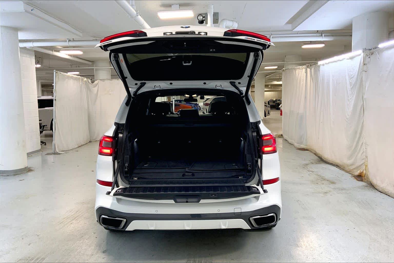 Used 2020 BMW X5 M50i w/ Executive Package AWD/4WD image 33