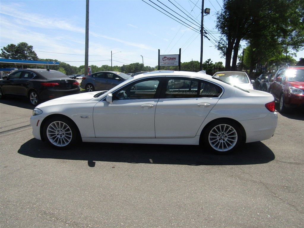 Used 2011 BMW 535i Sedan image 4