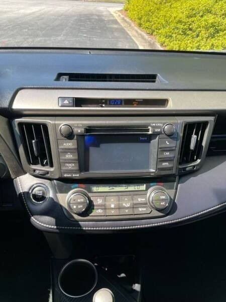 Used 2013 Toyota RAV4 Limited FWD image 23