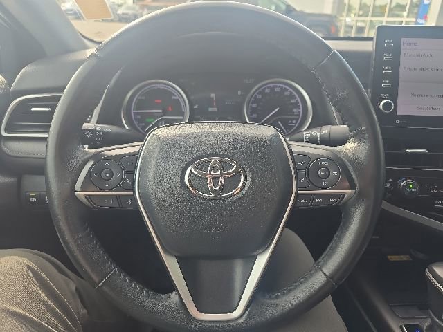 Used 2022 Toyota Camry XLE w/ Cold Weather Package FWD image 14