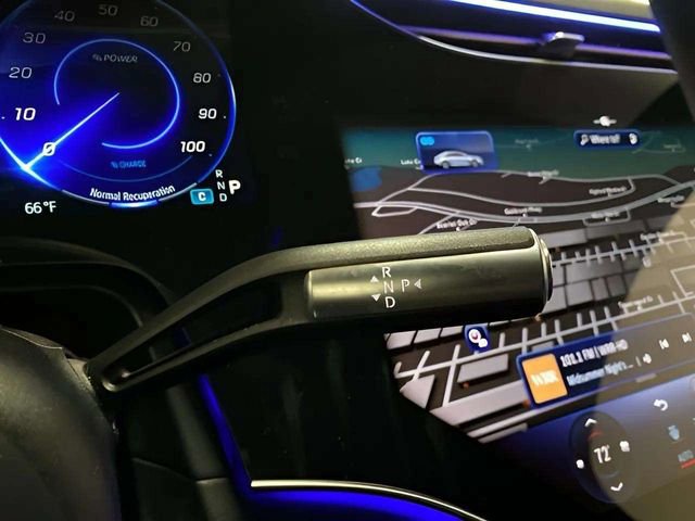 Used 2023 Mercedes-Benz EQS 580 4MATIC Sedan image 38