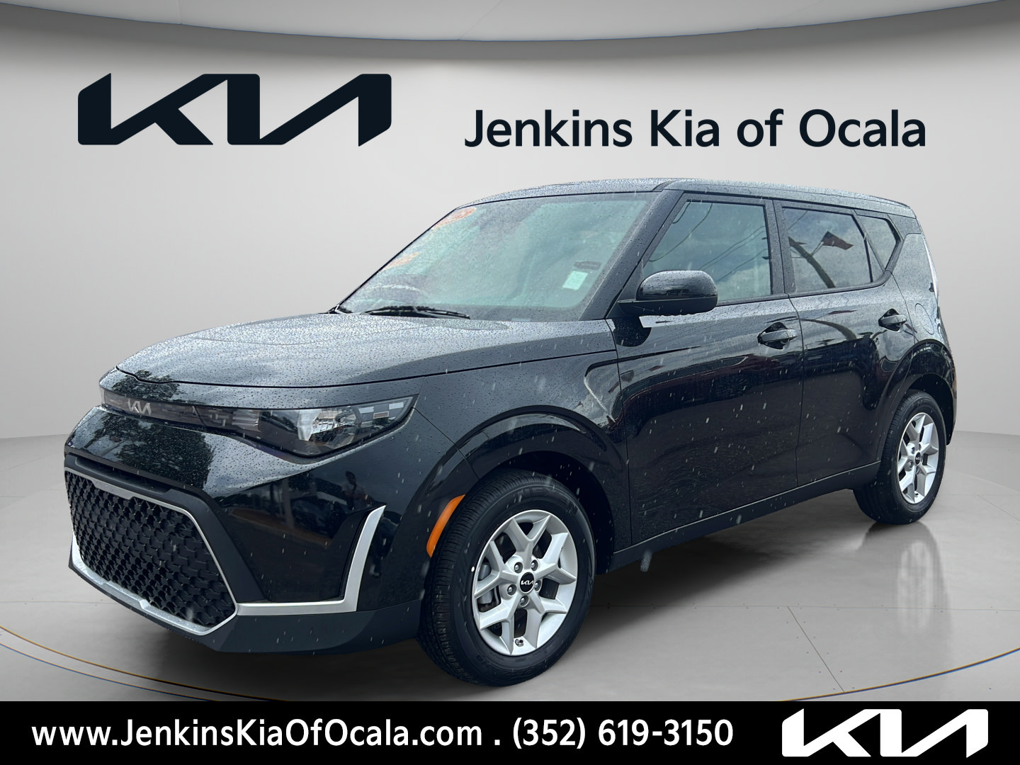 Certified 2025 Kia Soul LX w/ LX Technology Package FWD image 7