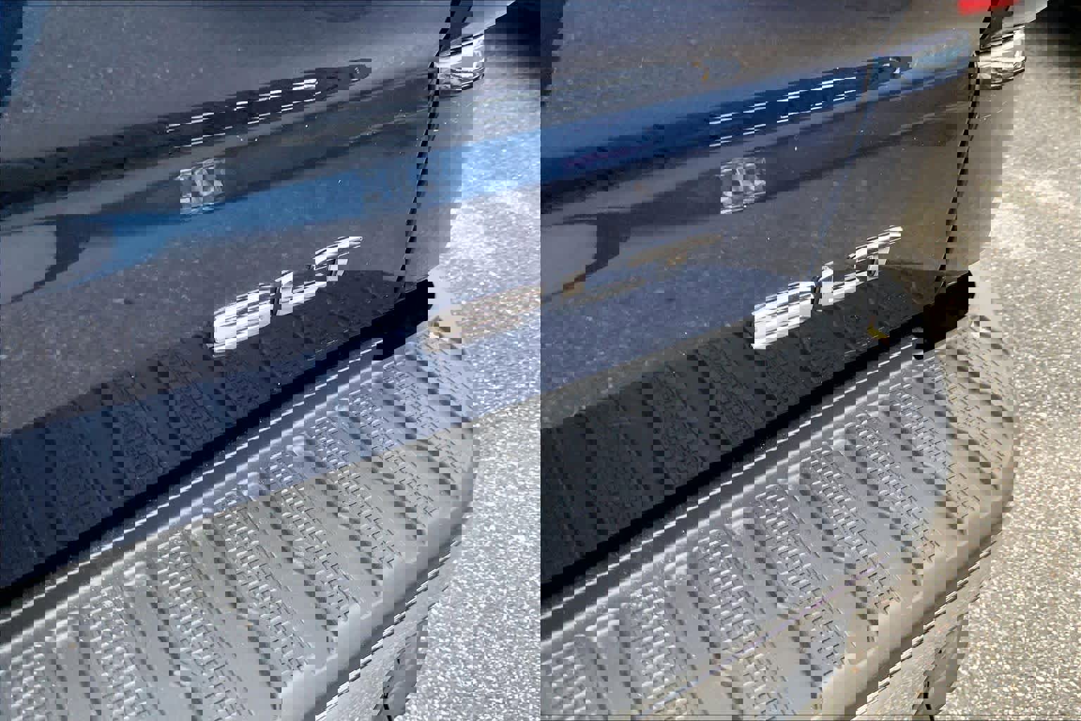 Used 2023 GMC Sierra 1500 SLT w/ SLT Convenience Package image 9