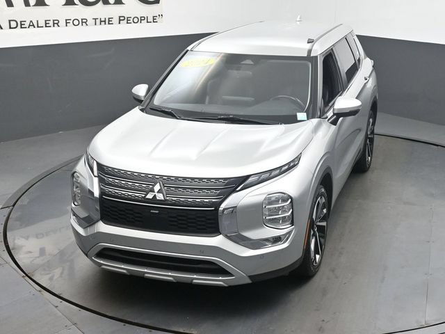 Used 2024 Mitsubishi Outlander SE FWD image 52