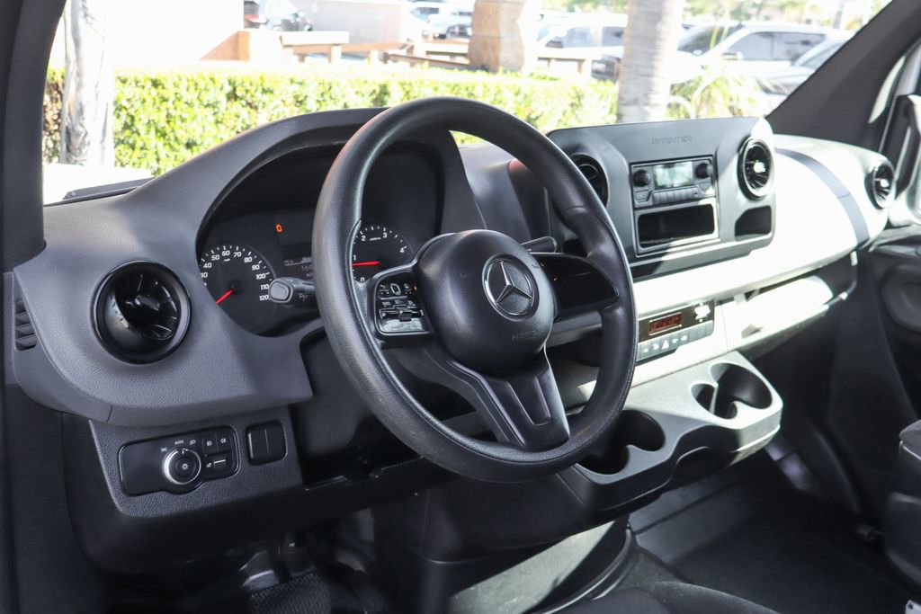 Used 2019 Mercedes-Benz Sprinter 2500 image 22