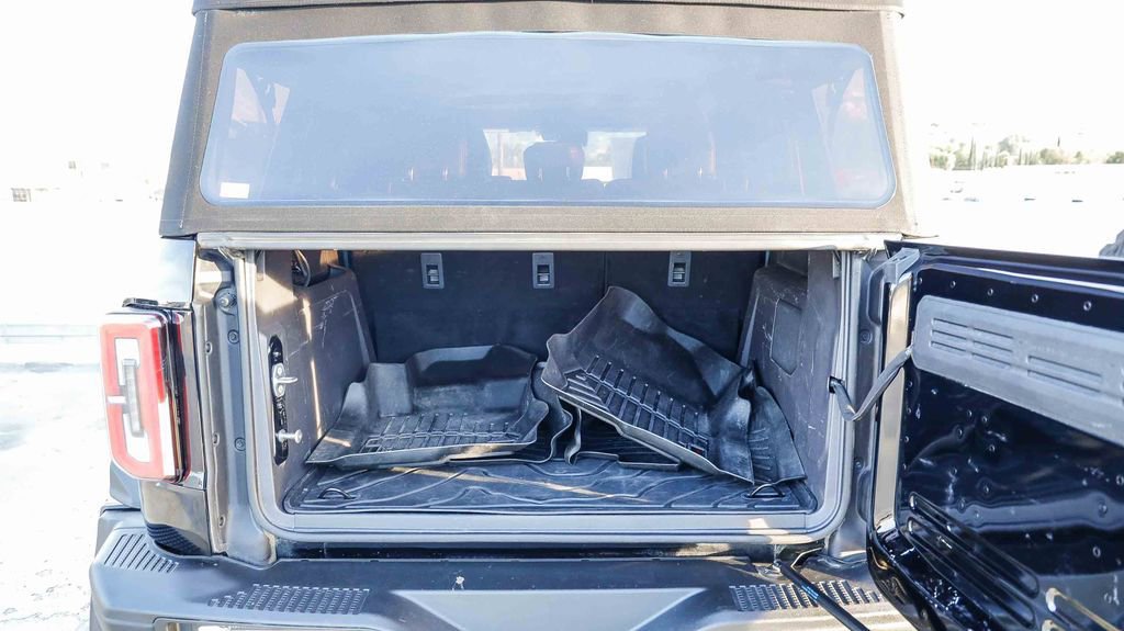 Used 2024 Ford Bronco Badlands image 31