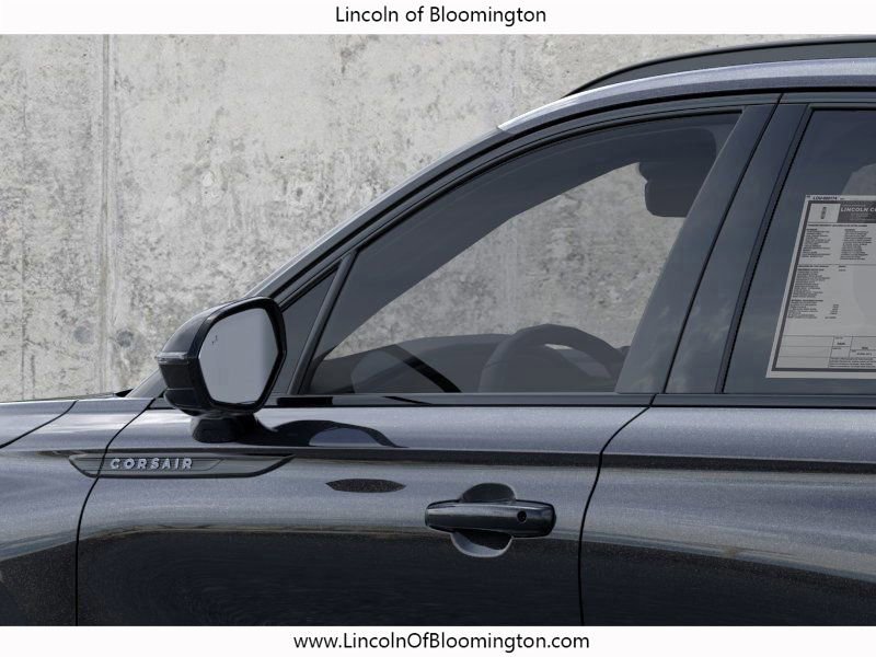 New 2025 Lincoln Corsair Reserve w/ Equipment Group 202A image 23